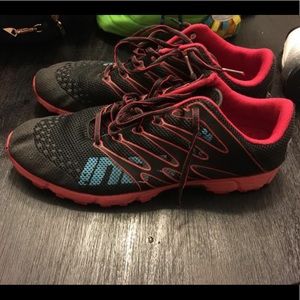 Inov-8 f lite 230 training/trail shoe like new